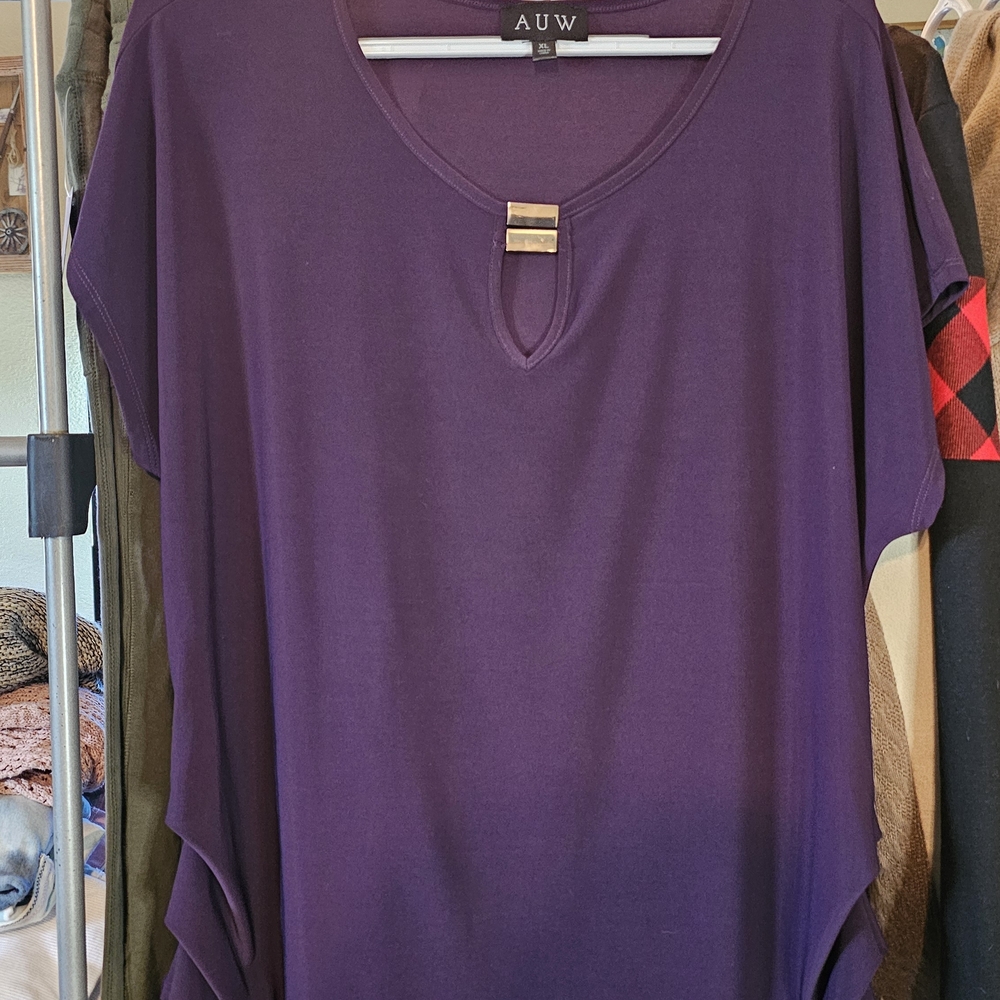 AUW Women's Deep Purple Tunic Top